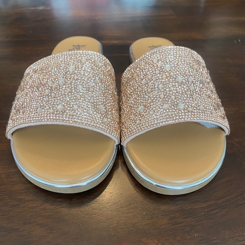 NIB Corkys Pizzazz Sandal in Champagne color - size 6